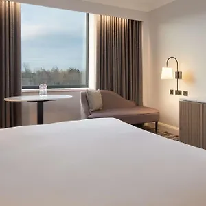 Hilton Dublin Airport Клогран